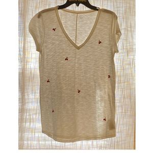 Gap Tee with cherries in MT